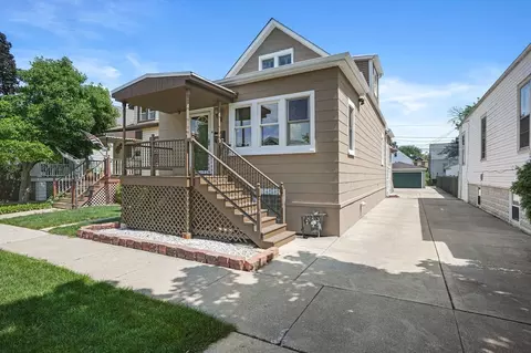1233 Scoville Ave, Berwyn, IL 60402