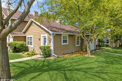 482 N Lake Shore Dr #482, Palatine, IL 60067