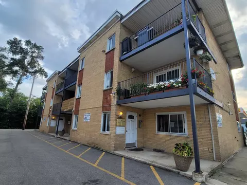 10033 W Irving Park Rd #3B, Schiller Park, IL 60176