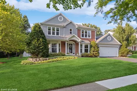 966 Ridgewood Dr, Cary, IL 60013