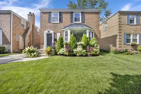 6538 N Onarga Ave, Chicago, IL 60631