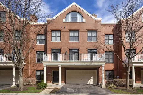 1859 Admiral Ct, Glenview, IL 60025