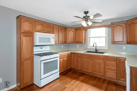 521 Meadows Rd S, Bourbonnais, IL 60914 photo 7