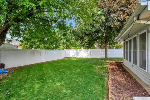 521 Meadows Rd S, Bourbonnais, IL 60914 photo 23