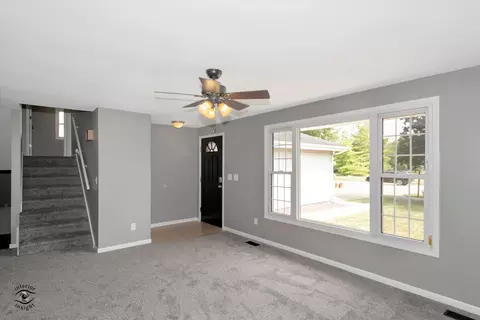 521 Meadows Rd S, Bourbonnais, IL 60914 photo 4