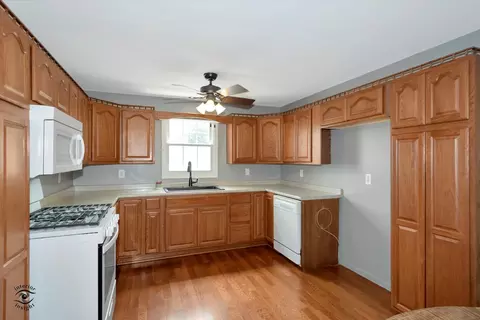 521 Meadows Rd S, Bourbonnais, IL 60914 photo 6