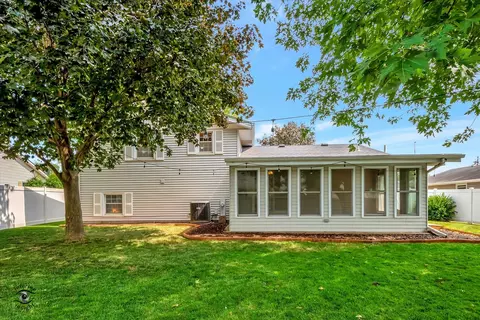 521 Meadows Rd S, Bourbonnais, IL 60914 photo 25