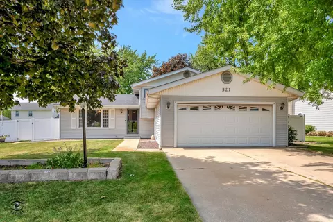 521 Meadows Rd S, Bourbonnais, IL 60914 photo 2
