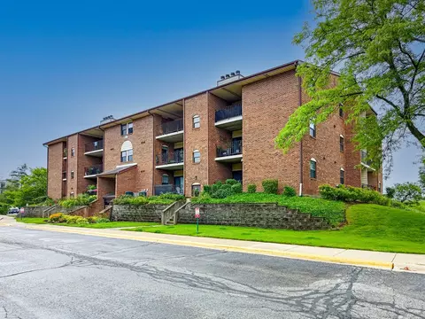 760 Weidner Rd #106, Buffalo Grove, IL 60089