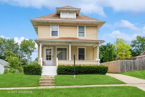 514 Edwards St, Aurora, IL 60505
