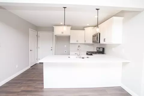 Kitchen - 511 Wild Turkey Ln, Normal, IL 61761 photo 3 of 4