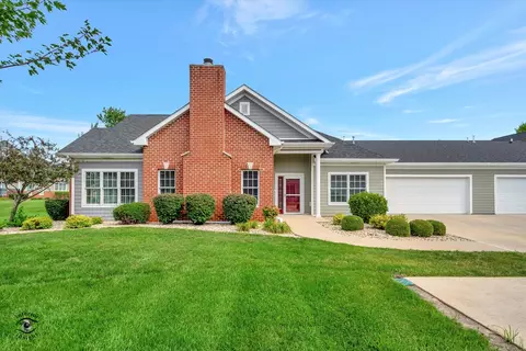 707 Arbor Pkwy #B, Bourbonnais, IL 60914