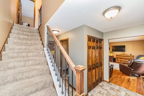 6483 Cape Cod Ct, Lisle, IL 60532 photo 12
