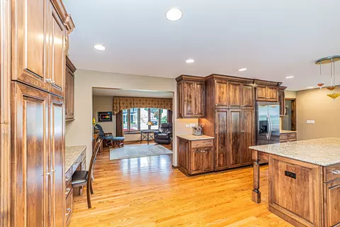 6483 Cape Cod Ct, Lisle, IL 60532 photo 7