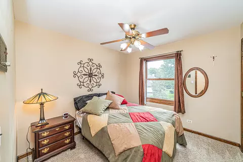 6483 Cape Cod Ct, Lisle, IL 60532 photo 18