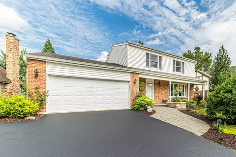 6483 Cape Cod Ct, Lisle, IL 60532