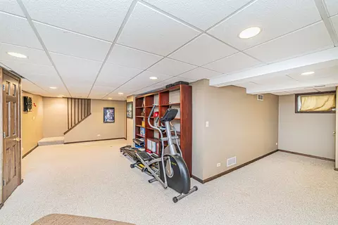 6483 Cape Cod Ct, Lisle, IL 60532 photo 19