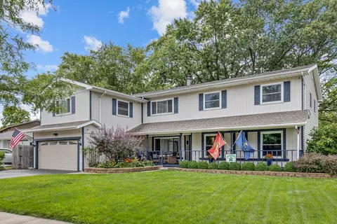 224 Wellington Ave, Elk Grove Village, IL 60007