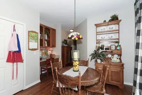 780 Par Dr, Algonquin, IL 60102 photo 18