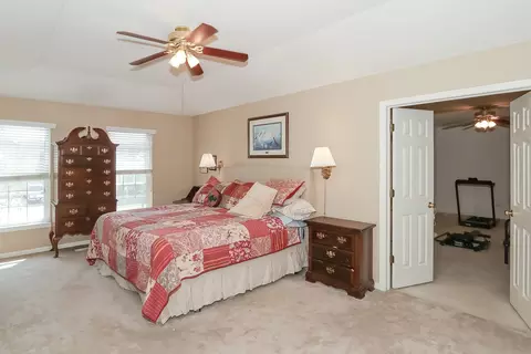 780 Par Dr, Algonquin, IL 60102 photo 24