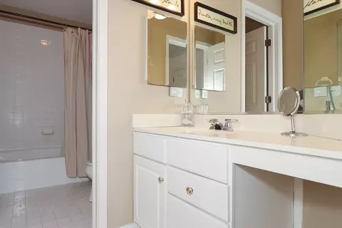 780 Par Dr, Algonquin, IL 60102 photo 30