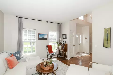780 Par Dr, Algonquin, IL 60102 photo 6