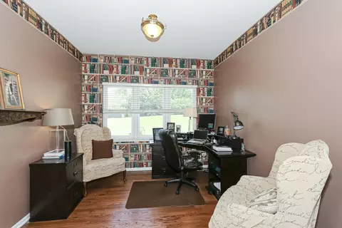 780 Par Dr, Algonquin, IL 60102 photo 11