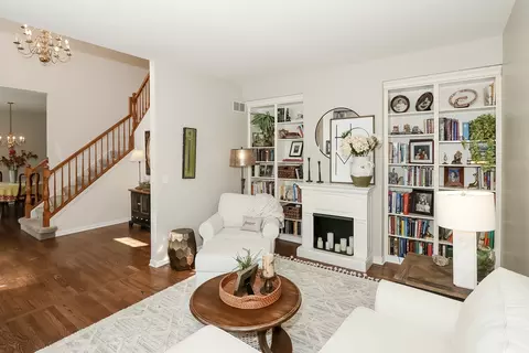 780 Par Dr, Algonquin, IL 60102 photo 5