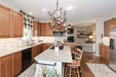 780 Par Dr, Algonquin, IL 60102 photo 16