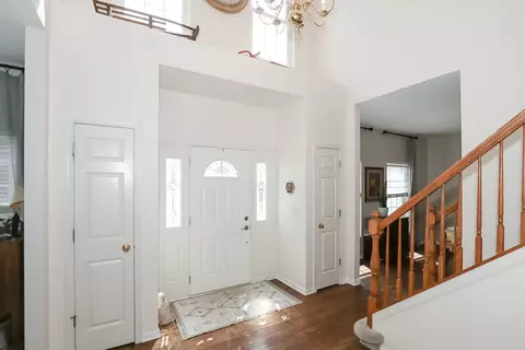 780 Par Dr, Algonquin, IL 60102 photo 3
