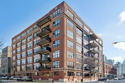 850 W Adams St #2C, Chicago, IL 60607