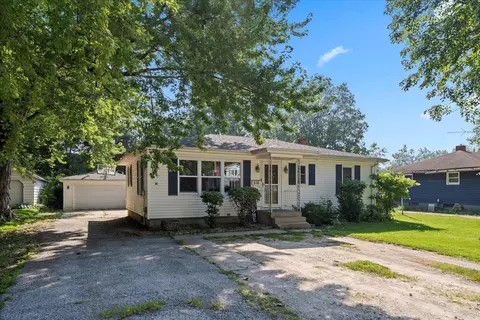 516 Ash St, Sandwich, IL 60548