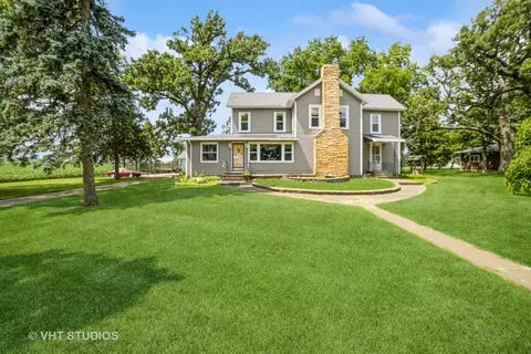 574 N State St, Hampshire, IL 60140