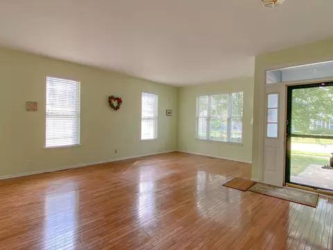 1664 Mcdowell Ave, Aurora, IL 60504 photo 5