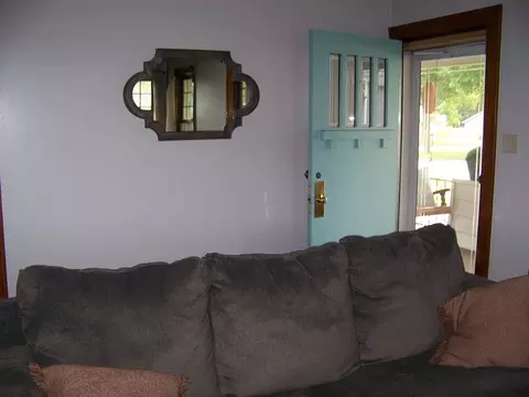 214 W John St, Forrest, IL 61741 photo 2