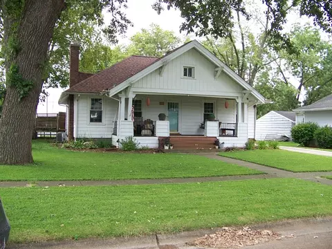 214 W John St, Forrest, IL 61741 photo 28