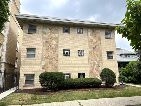 426 N Harvey Ave #2NW, Oak Park, IL 60302