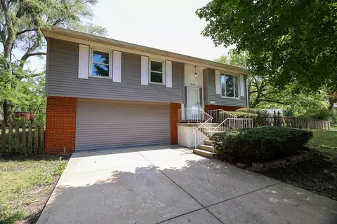 4120 Clark Dr, Richton Park, IL 60471