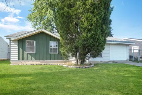 106 Mckool Ave, Romeoville, IL 60446