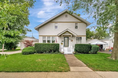 130 S Taft St, Paxton, IL 60957