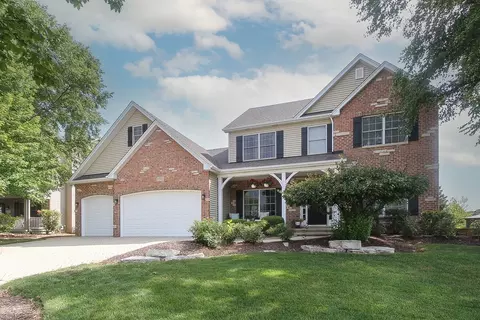1281 Deerpath Dr, Yorkville, IL 60560