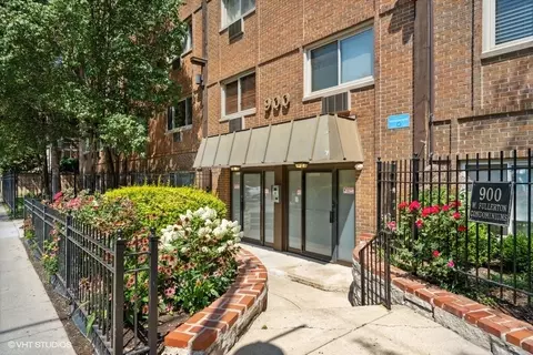 900 W Fullerton Ave #4I, Chicago, IL 60614