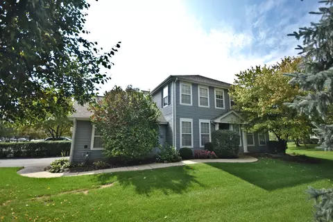 600 Howard Ave #600, East Dundee, IL 60118 photo 2