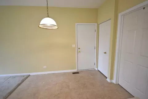 600 Howard Ave #600, East Dundee, IL 60118 photo 9