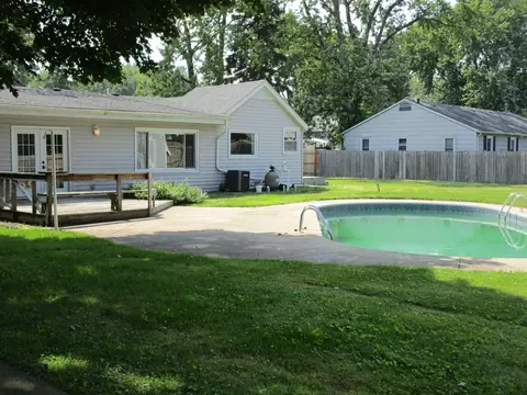 1107 Ruby St, Belvidere, IL 61008 photo 4