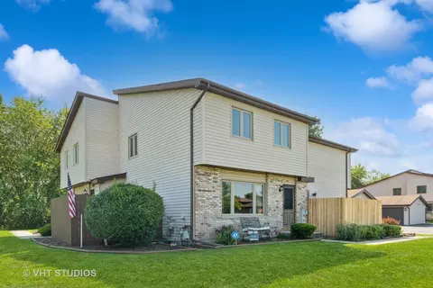 779 Bon Terre Rd, New Lenox, IL 60451