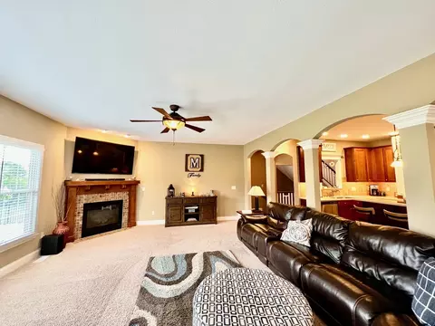 2816 Powell Dr, Bloomington, IL 61704 photo 31