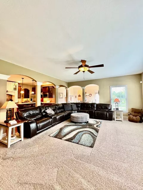 2816 Powell Dr, Bloomington, IL 61704 photo 33