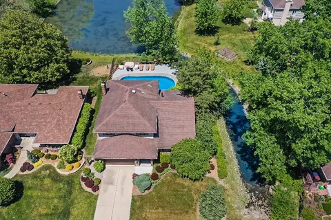 8650 Flint Ln, Orland Park, IL 60462