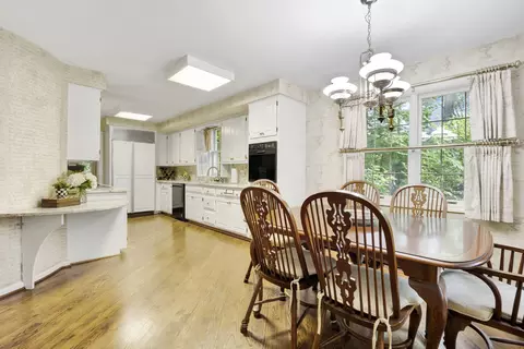 106 Michaux Rd, Riverside, IL 60546 photo 16